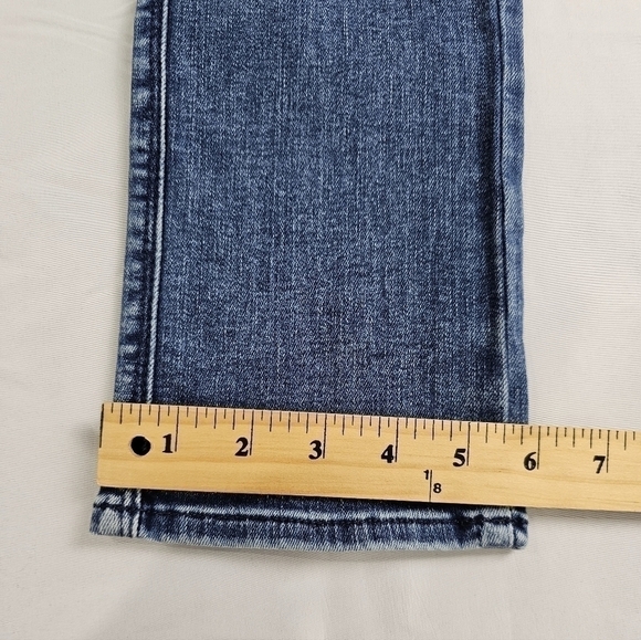 7 for all Mankind NWT Size 23 Kimmie Denim High Rise Straight Leg Jeans - Picture 8 of 12